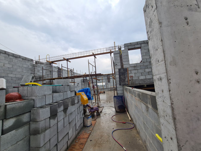 CONSTRUÇÃO DE CASAS E PRÉDIOS COMERCIAIS